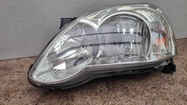 Toyota corolla Headlight 