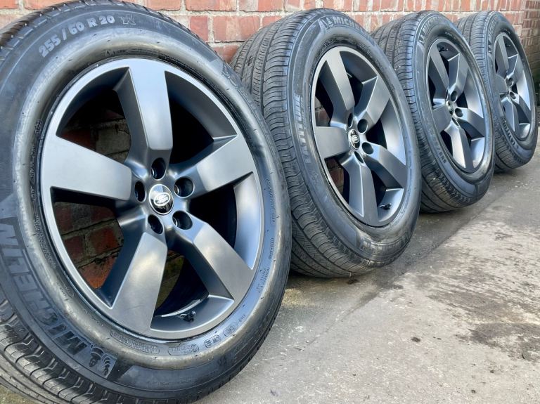 4 x Land Rover Defender 20” Grey Alloy Wheels L663 5098 Michelin Tyres 255/60/20