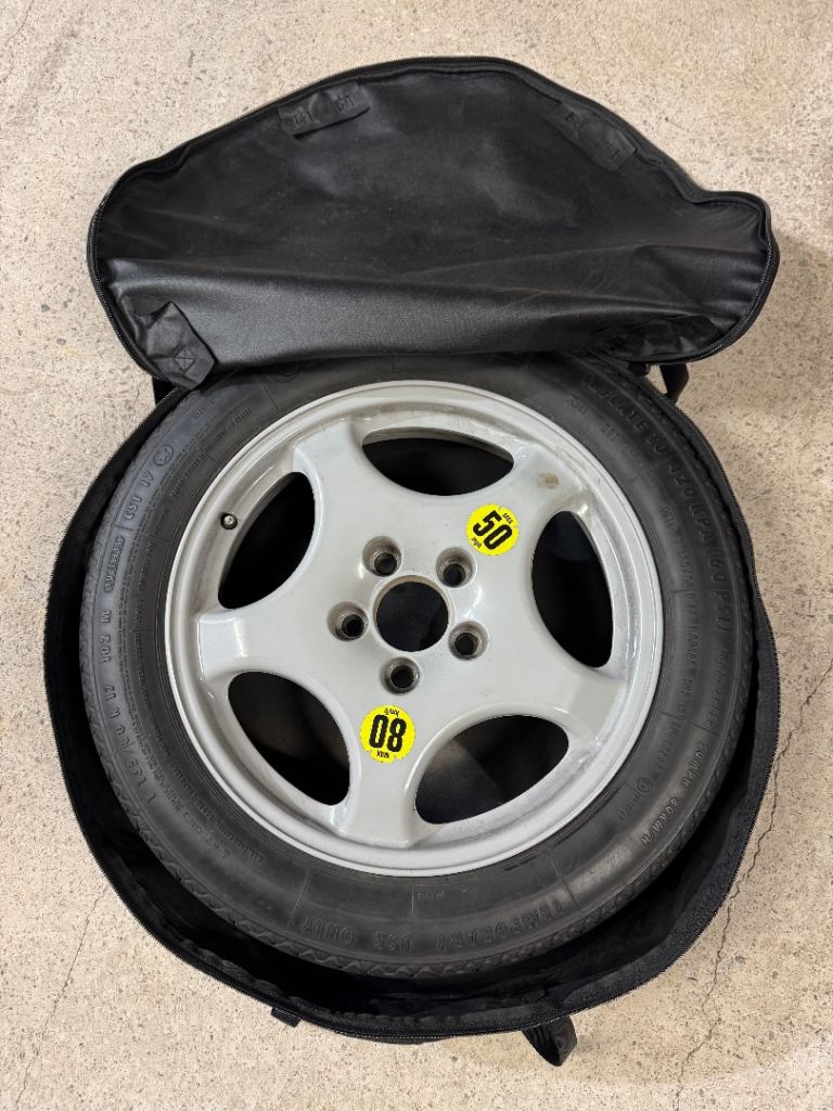 Genuine BMW 3 series / 4 series f30/f31 space saver spare wheel and jack kit