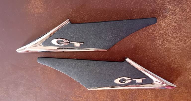 MGB GT - Pair of Rear Wing C Post Badges