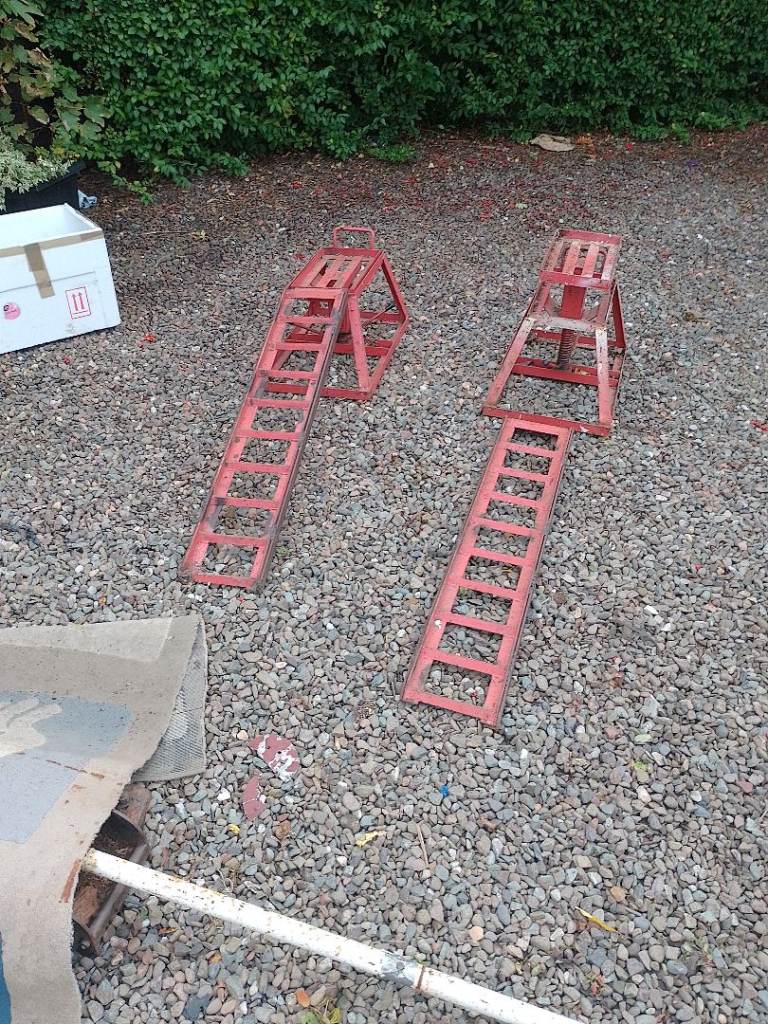 CAR RAMPS ADJUSTABLE