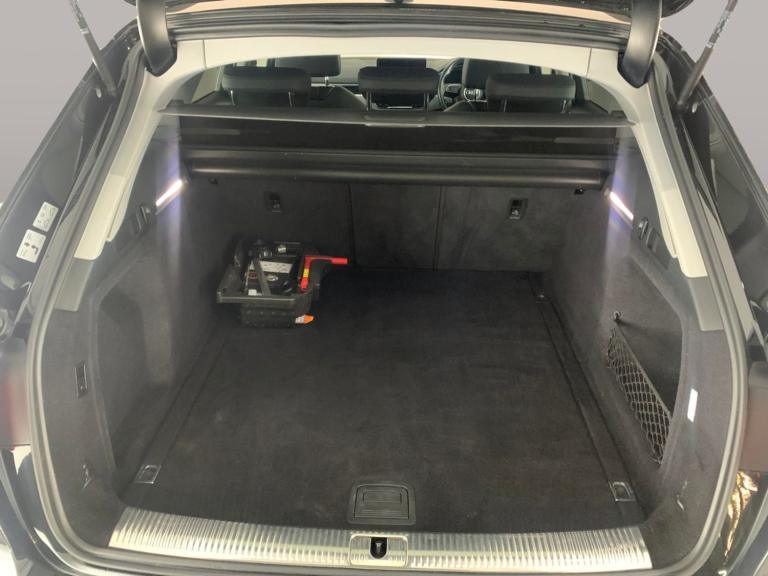 2021 Audi A4 Avant 2.0 TDI 40 Sport Edition Estate 5dr Diesel S Tronic quattro Euro 6 (s/s) (2 Es...