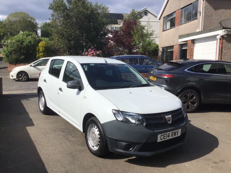 Dacia sandero 1.2 new mot fsh 44k