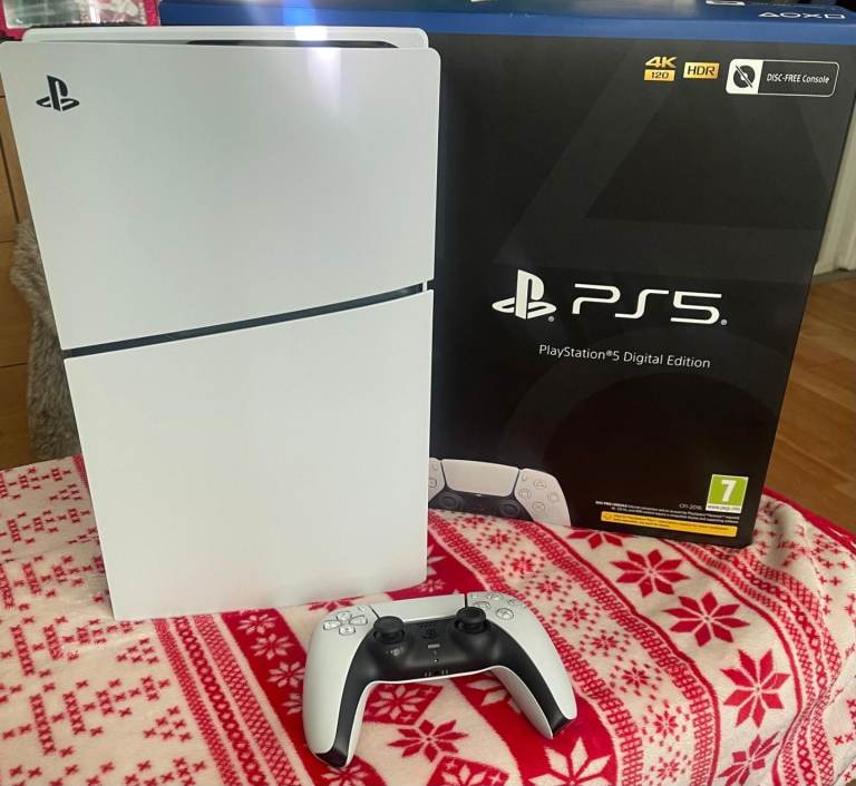 image for Playstation 5 Slim 1tb Digital Edition With Controller £300 ONO