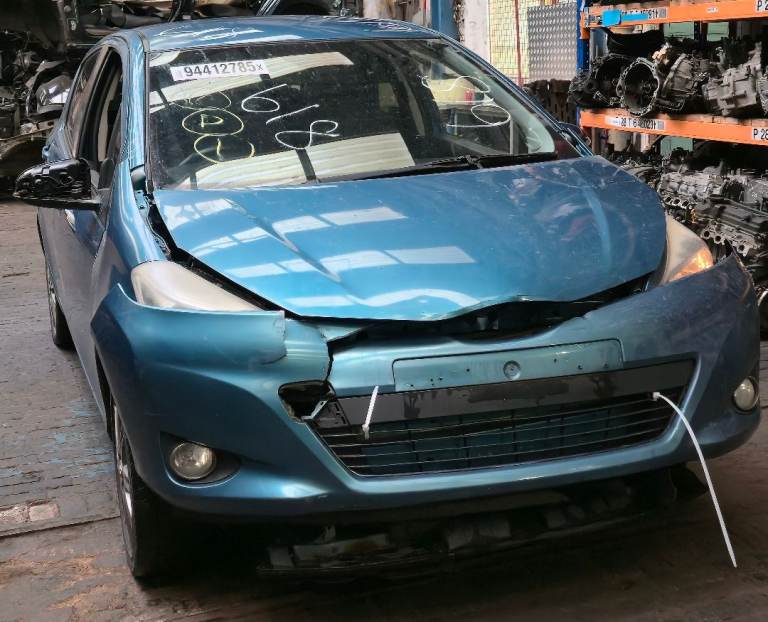 TOYOTA YARIS 2012 1.3 PETROL. BREAKING