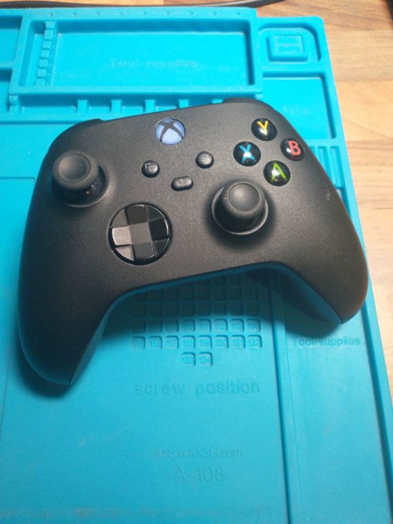 Xbox Controller with batteries 