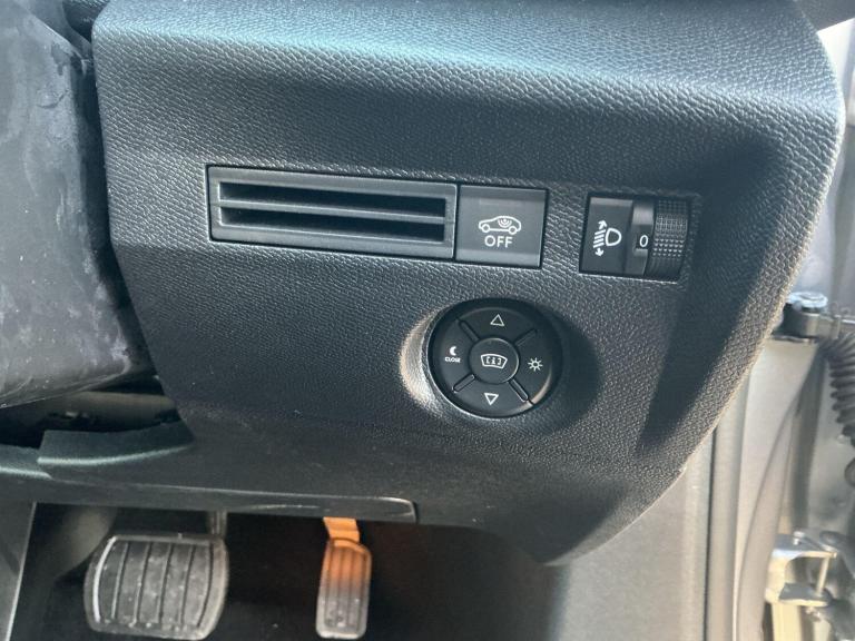 2025 Citroen e-C4 50kWh MAX Hatchback 5dr Electric Auto (7.4kW Charger) (136 ps) HATCHBACK Electr...