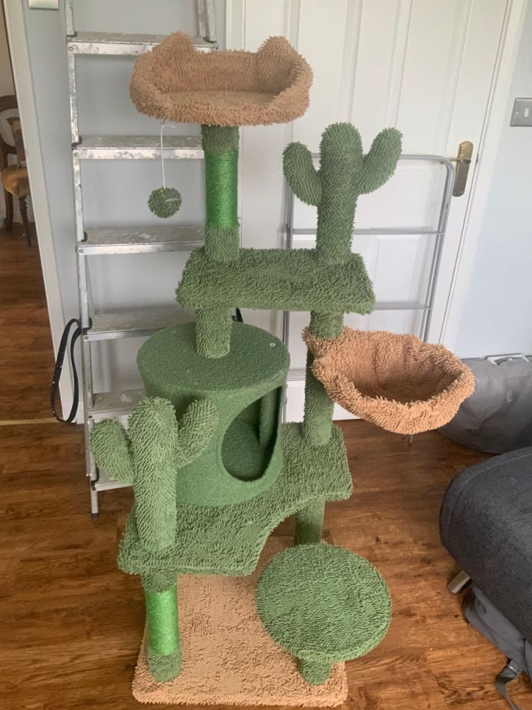 Cat tree