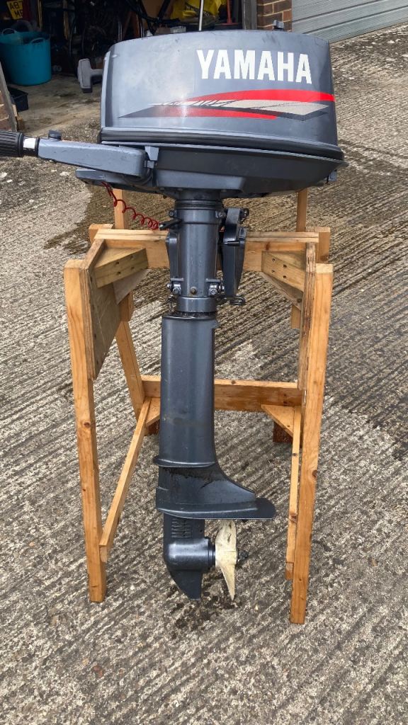 Yamaha 4 HP 2 stroke.