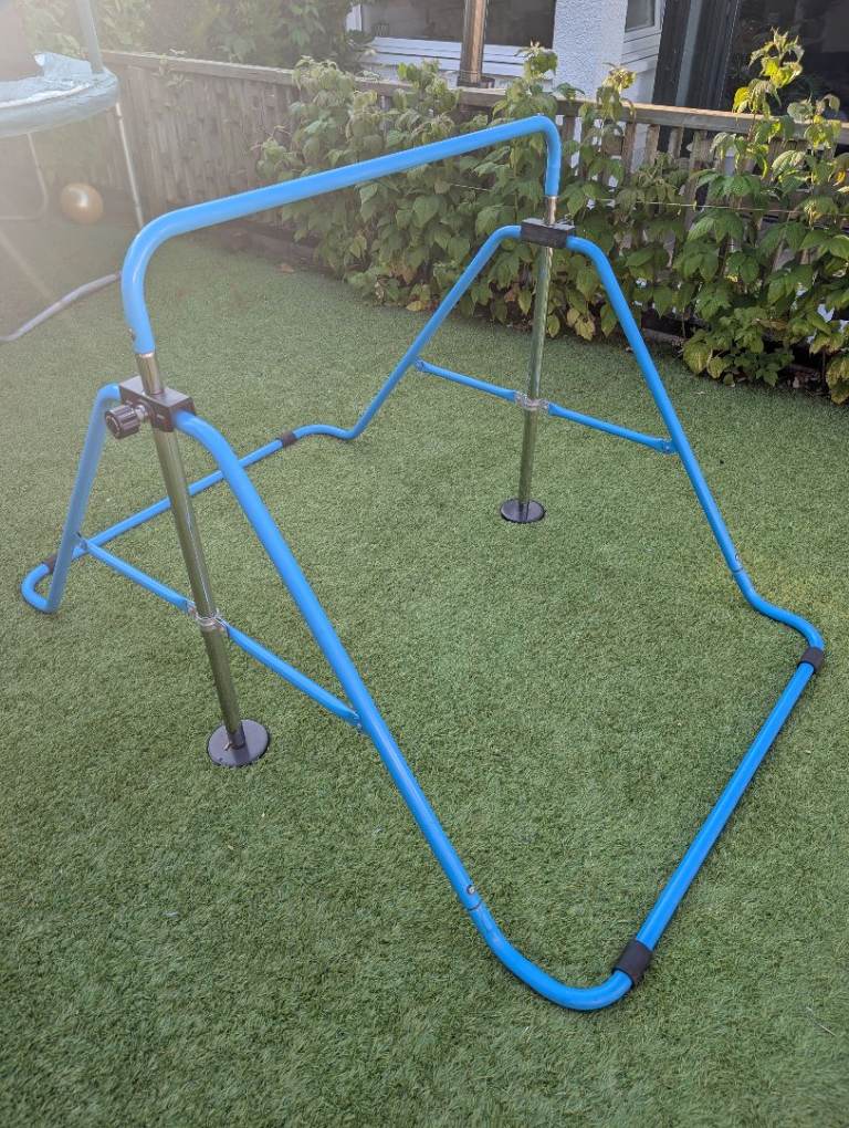 Gymnastics bar