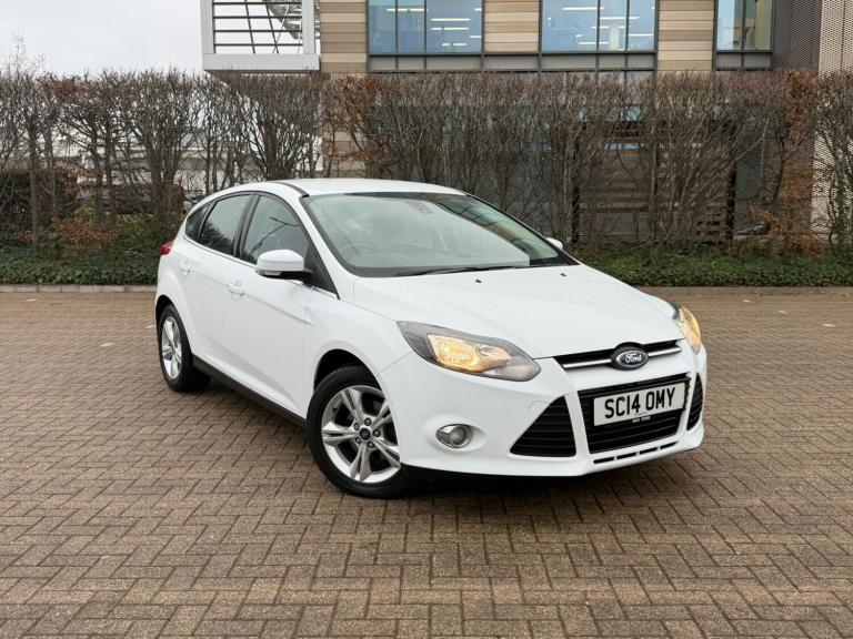 2014 Ford Focus 1.6 Zetec Hatchback 5dr Petrol Powershift Euro 5 (125 ps)