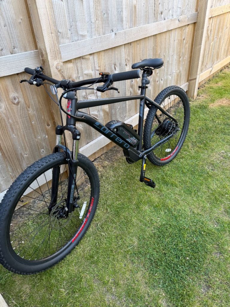 Carrera E-Spec Mountain Bike – Black, Good Condition