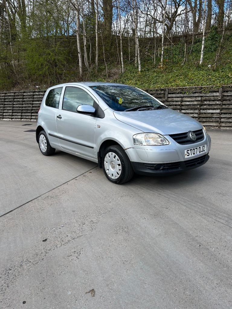VOLKSWAGEN FOX, ONLY 88K, FULL YEAR MOT