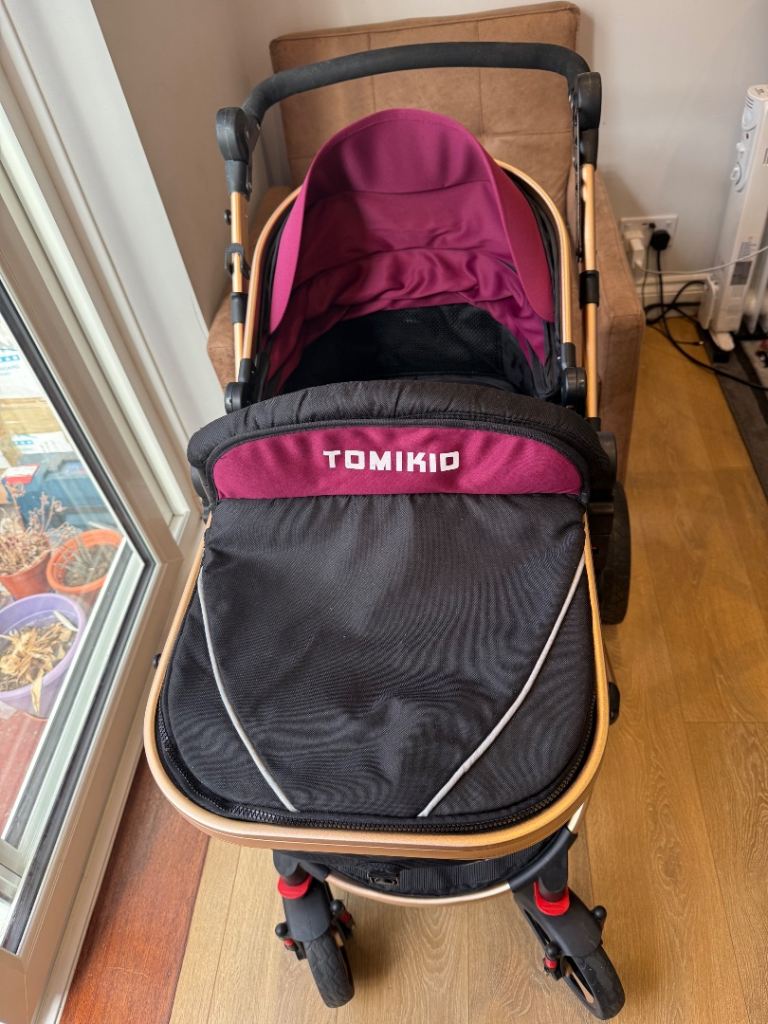 Tomikid Baby Buggies Pushchair Pram Buggy Stroller In Great Condition 3 In 1