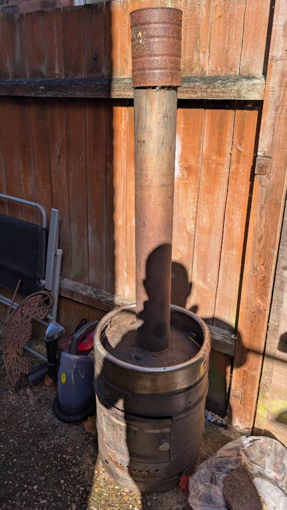 Rustic Barrel Log Burner / Outdoor Fire Pit for Garden