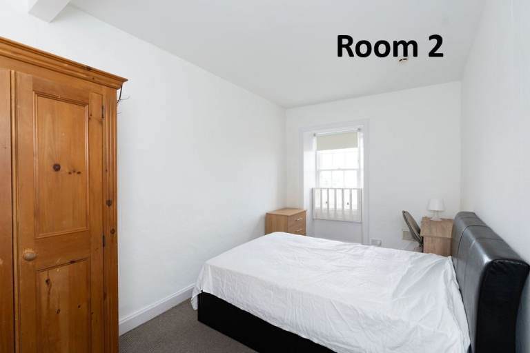 FLAT SHARE:  DOUBLE ROOMS for let in spectacular, central 5 bedroom, HMO flat off the Royal Mile