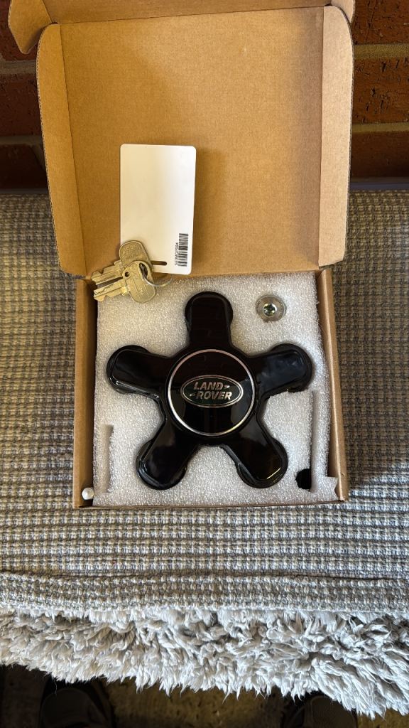 Genuine Landrover Spare Wheel Lock (Starfish)