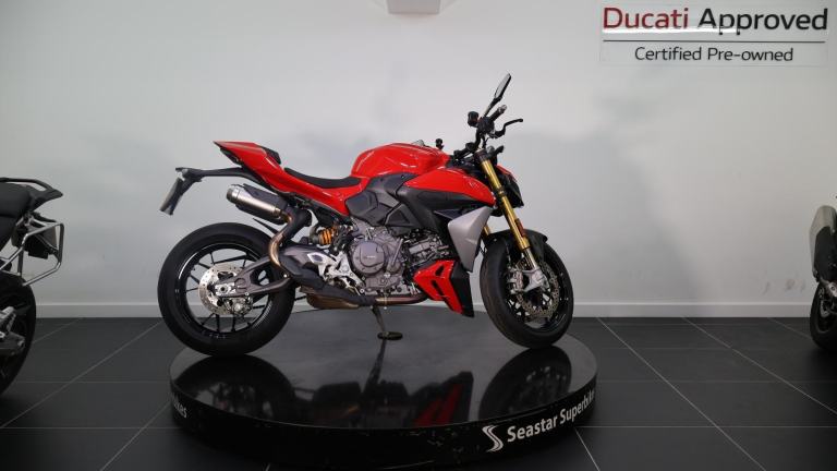 DUCATI STREETFIGHTER V2 S EX DEMO - 2025 - 860 MILES