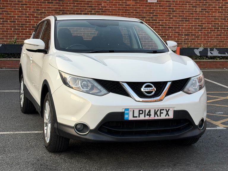 2014 Nissan, QASHQAI, 1.2 Petrol, 5 doors Manual Excellent Condition 