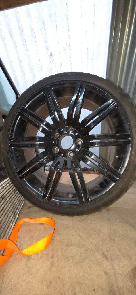 Bmw E60 spyder wheel and tyre