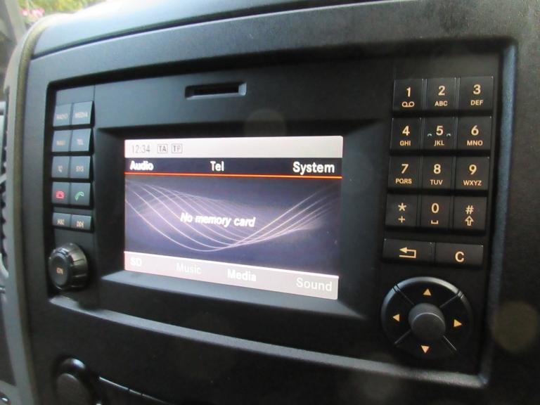 2014 Mercedes-Benz Sprinter 316 2.1CDi 3.5T L2H2 MWB MED ROOF [Email address removed. Click Email...