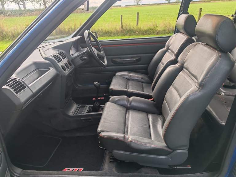 Peugeot, 205 GTI Limited Edition 1990 fully restored!