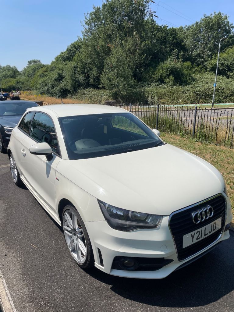 Audi, A1, Hatchback, 2011, Manual, 1598 (cc), 3 doors