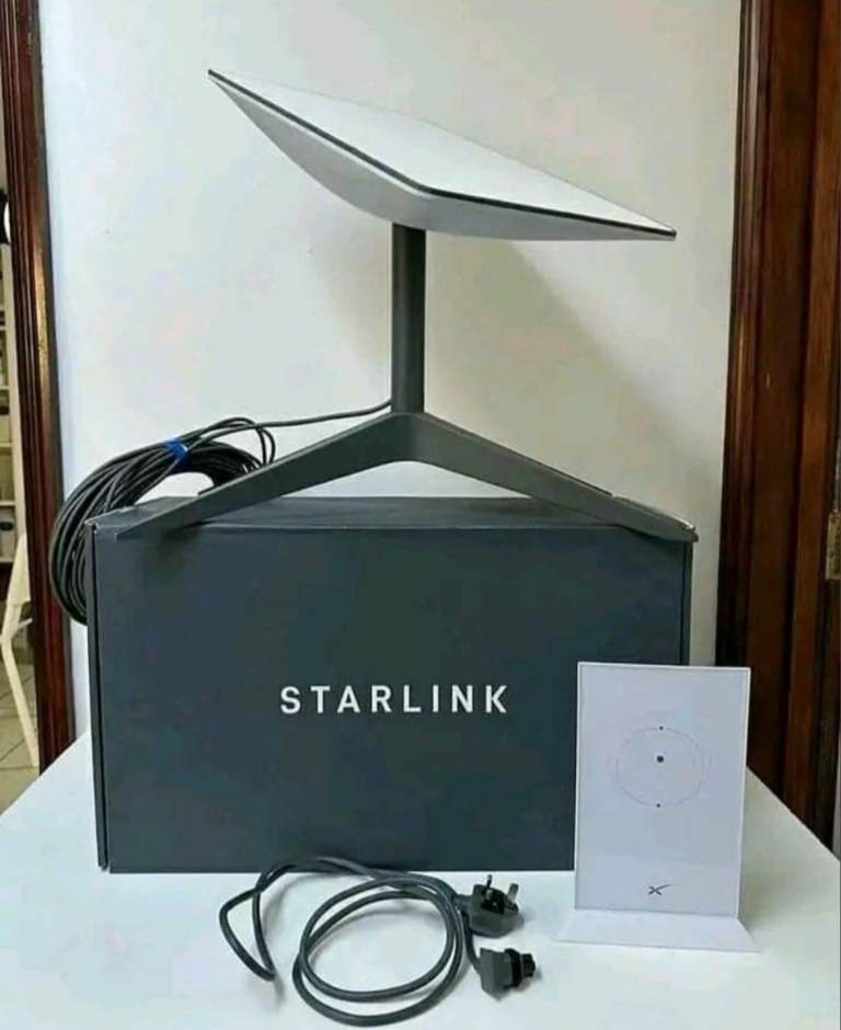Starlink Gen 2 Kit – Excellent Condition (Only Used for 2 Months)