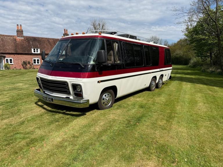 GMC 1973 Remarkable Classic Diesel Automatic RV 6 Berth. For Sale