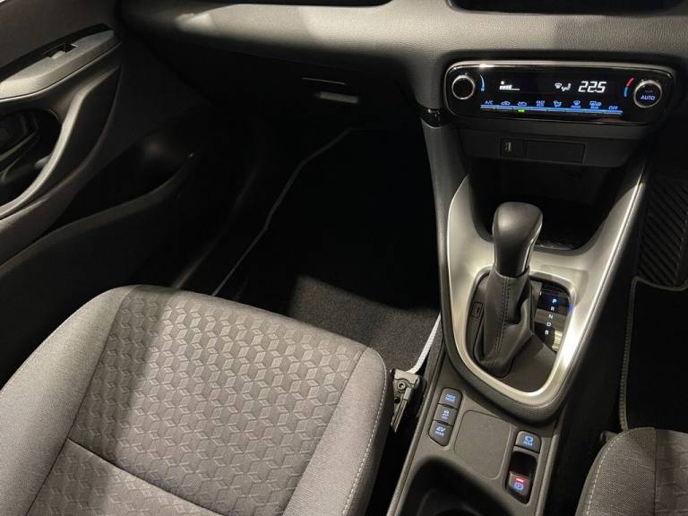 2022 Toyota Yaris 1.5 VVT-h Design Hatchback 5dr Petrol Hybrid E-CVT Euro 6 (s/s) (116 ps) Hatchb...