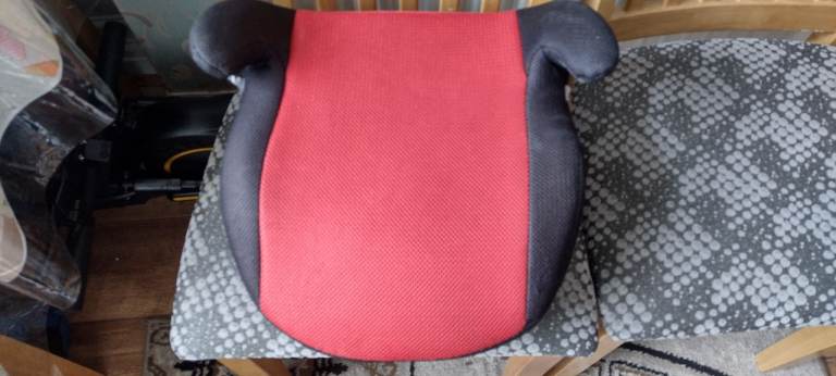 Child Car Booster Seat – Red and Black, Good Condition