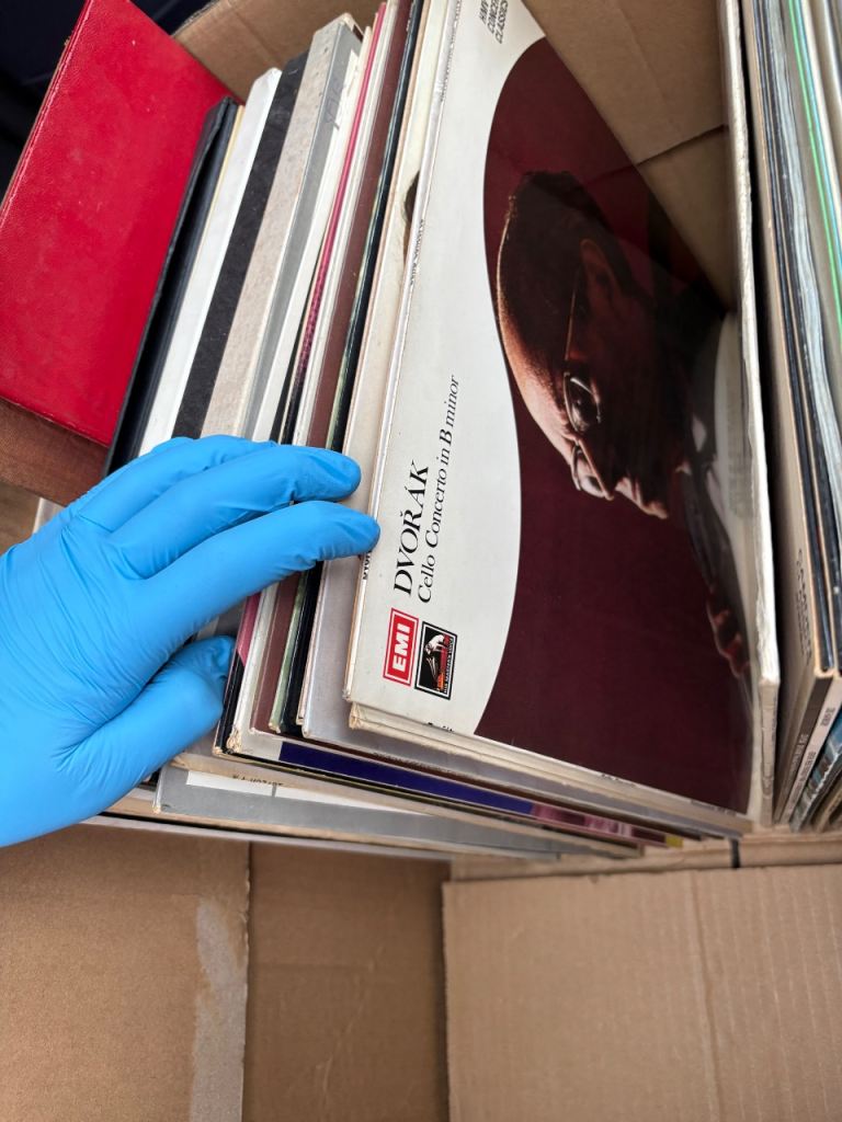 Box on vinyl