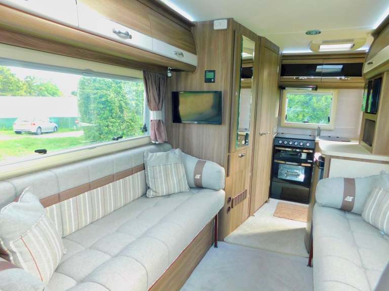 Auto-Sleeper Broadway Peugeot 2.0L Luxury 2 Berth Motorhome for sale