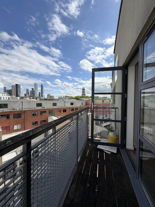 CANARY WHARF/DOCKLANDS, E14, MODERN 2 BEDROOM APARTMENT AVAILABLE NOW