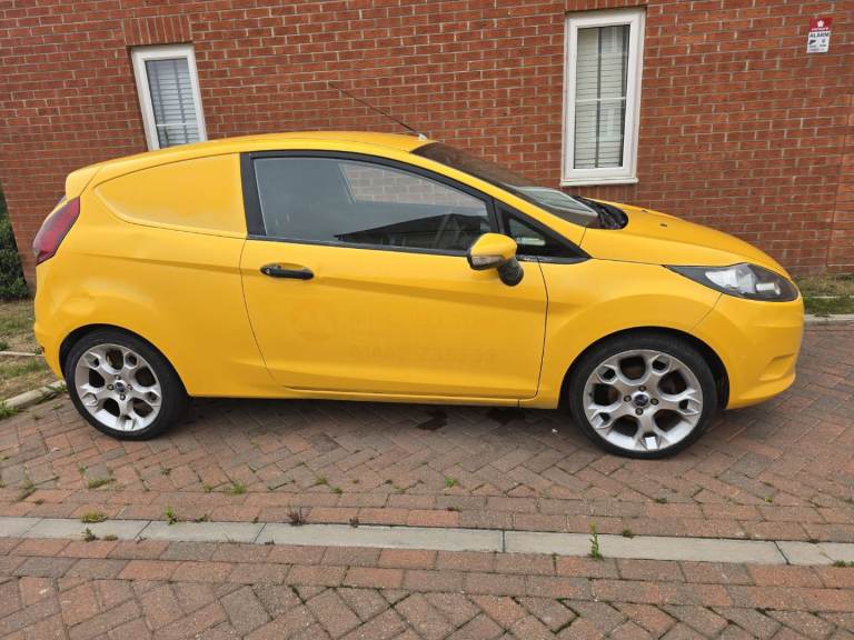 Ford, FIESTA, Car Derived Van, 2010, Manual, 1399 (cc)