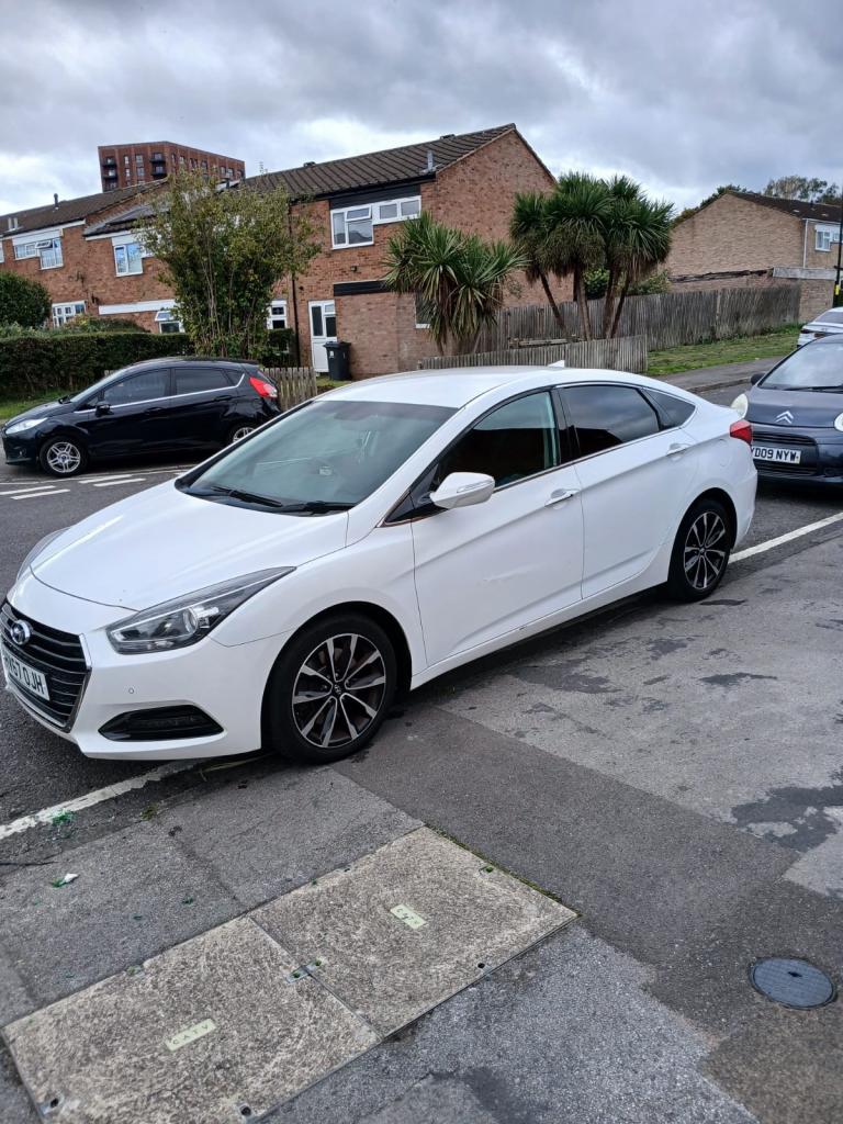Hyundai, I40, Saloon, 2017, Semi-Auto, 1685 (cc), 4 doors