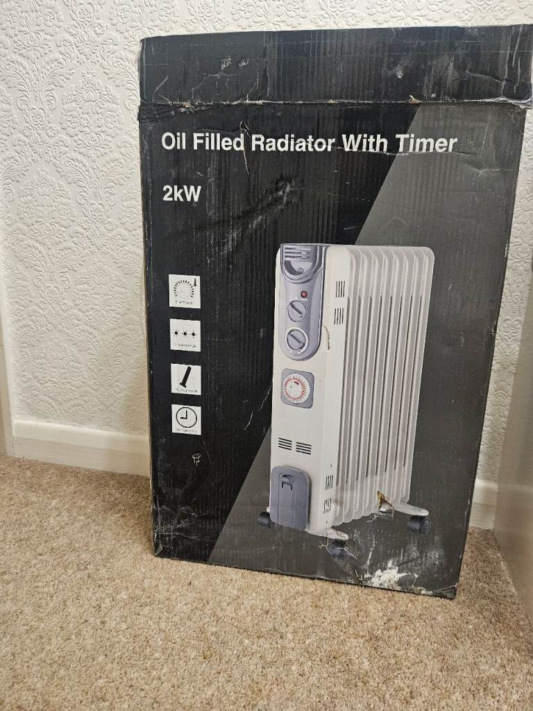 2kW Oil Filled Radiator with Timer – As Good As New