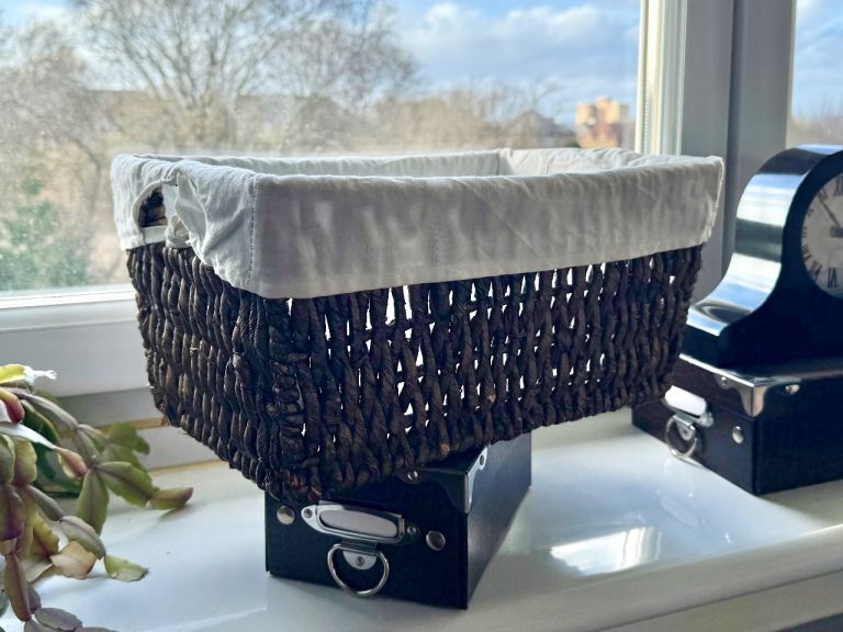 Used briefly Strong metal frame lined basket