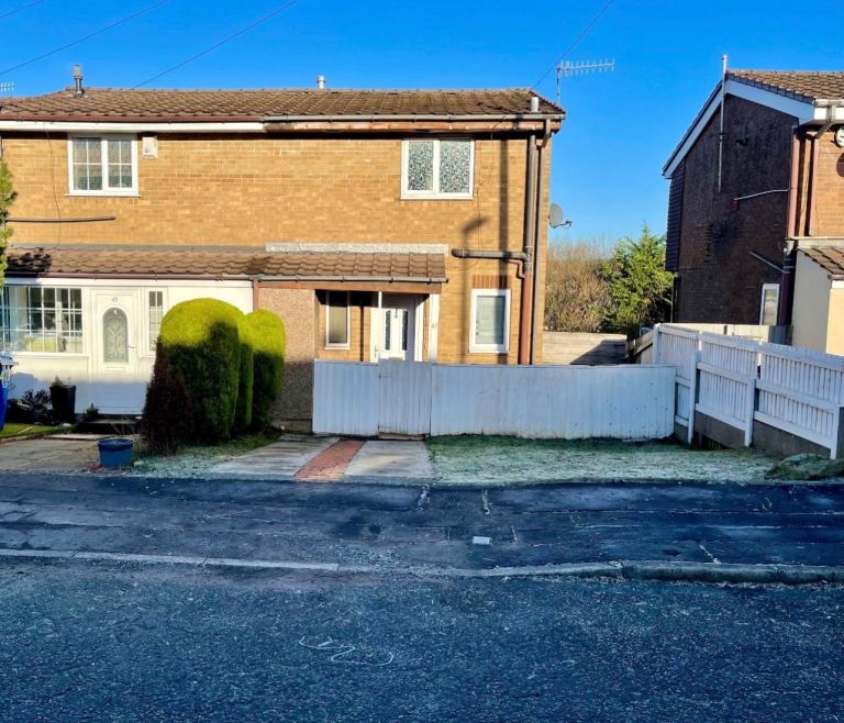 HOUSE TO LET/RENT 2 BEDROOM SEMI DETACHED DRIVEWAY PLECKGATE AREA  