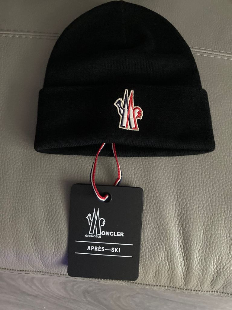 Moncler logo beanie one size 