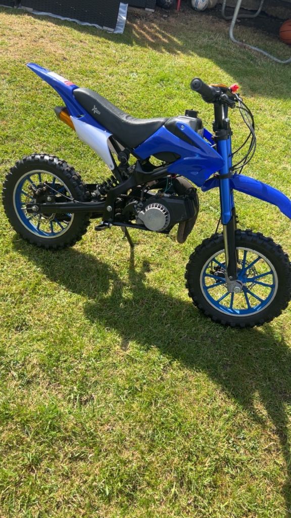 50 CC mini dirt bike 