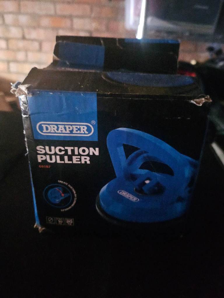 Draper panel suction puler