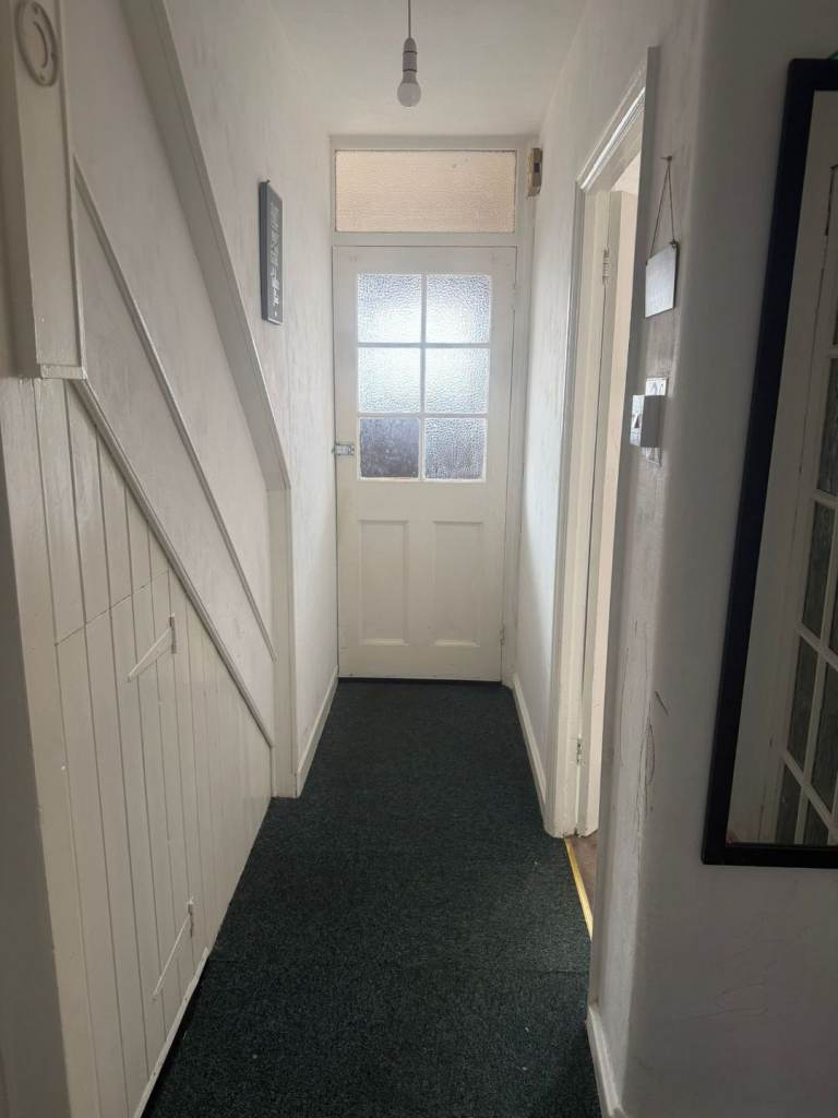 Beautiful 2 bed garden flat available in Watford WD24