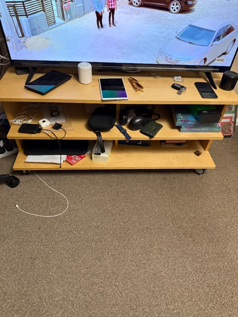 Wooden TV Stand / Media Unit on Wheels – Good Condition