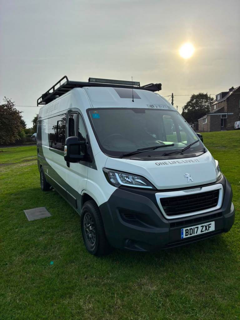 2017 Peugeot Boxer Camper-van - Professionally converted