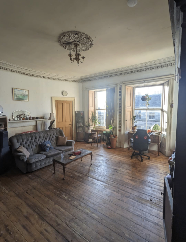 Spacious Studio Room/Bed in Newington, Edinburgh (SHORT-TERM)