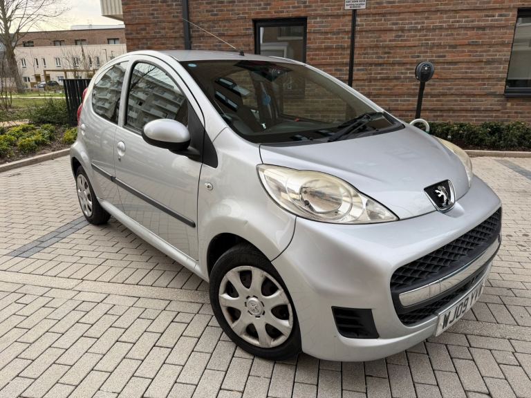 Peugeot, 107, Hatchback, 2009, Manual, 998 (cc), 5 doors