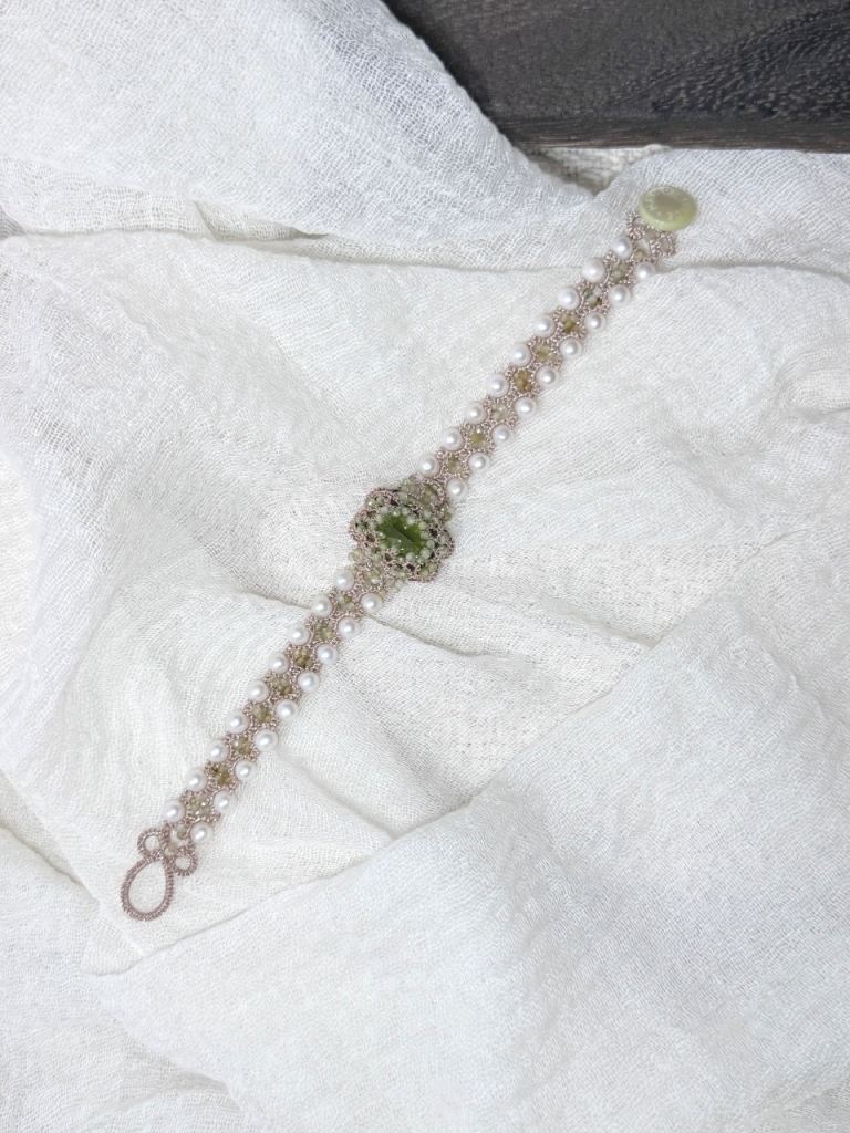 "Green Sprout" Tatting Lace Bracelet