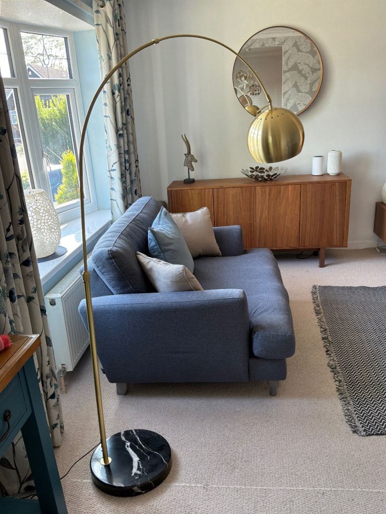 Stylish Gold Arc Floor Lamp with Marble Base – Good Condition