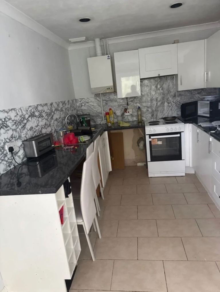 🏡 Spacious 2-Bedroom Flat – Fairfield Road, Dunstable – £1,650 pcm Including Bills
